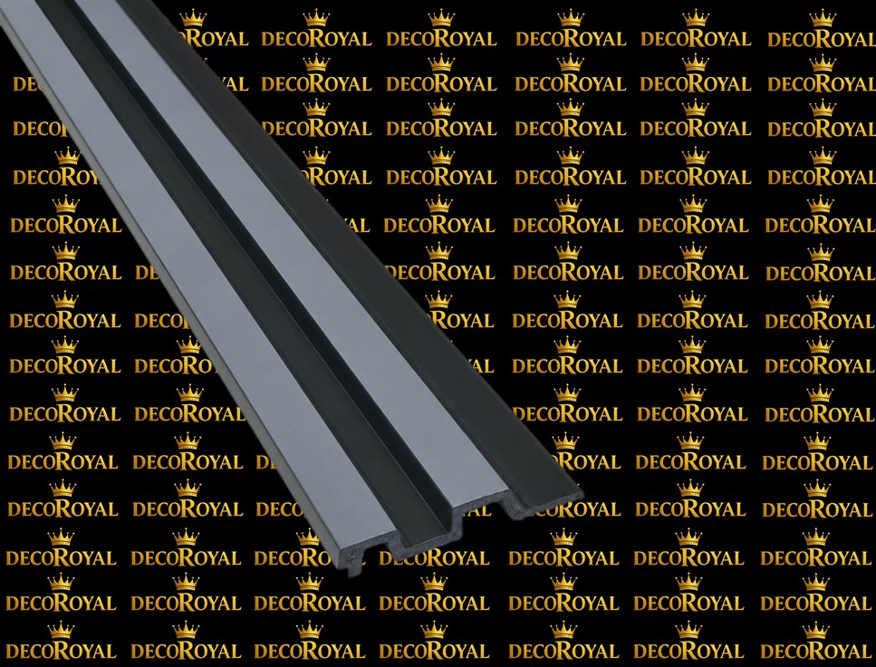 Antrasit polimer duvar lambiri profili beyaz zemin üzerinde çapraz açıyla sergilenen modern dekoratif PVC duvar kaplama modeli | DecoRoyal